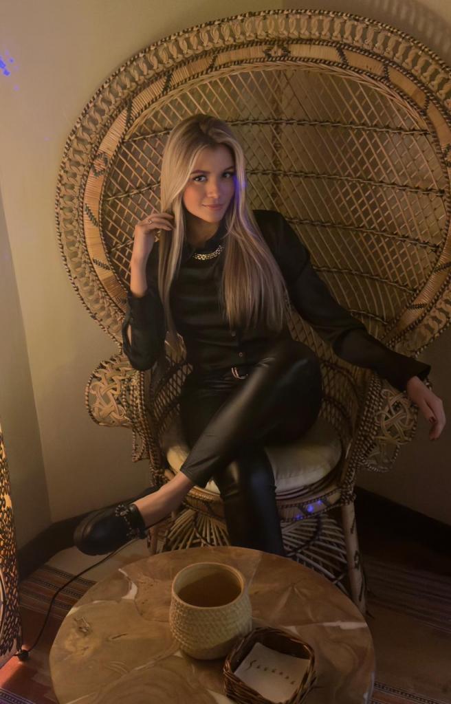 642076807: Chica busca chico en La Rioja