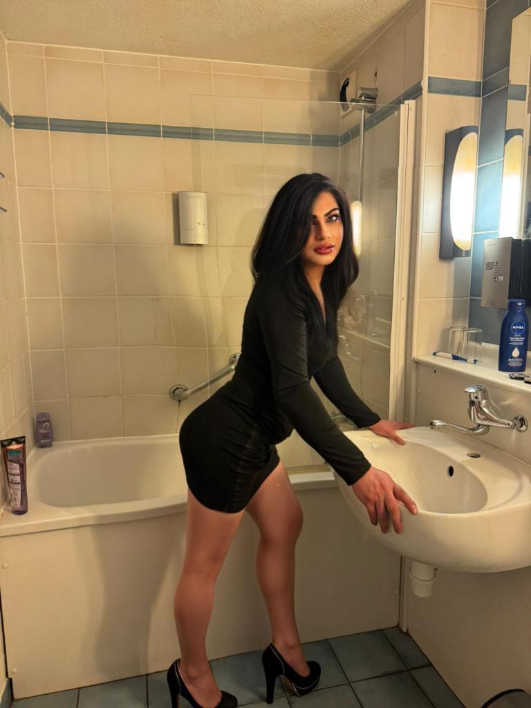 677275061: Travesti en Tarragona