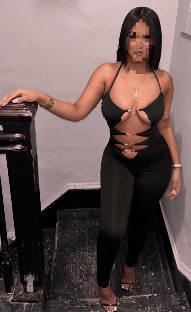 Chica busca chico en Tenerife: 