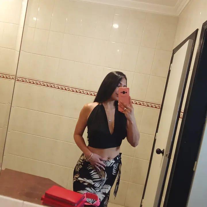 665432369: Chica busca chico en La Coruña