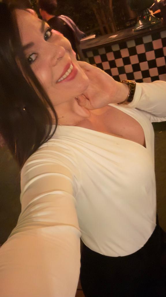 Chica busca chico en Lugo: Chica busca chico