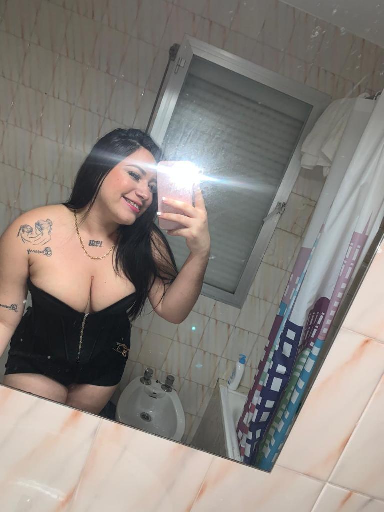 Chica busca chico en Almería: 