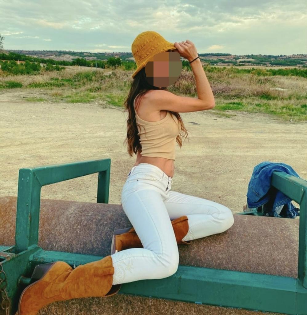 651543871: Chica busca chico en Madrid