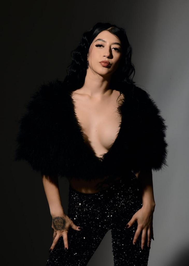 Chica busca chico en Granada: 