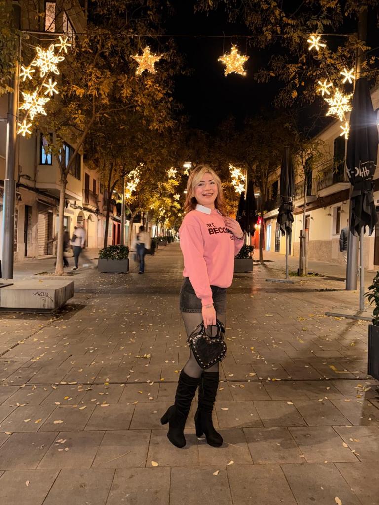 631227788: Chica busca chico en Barcelona