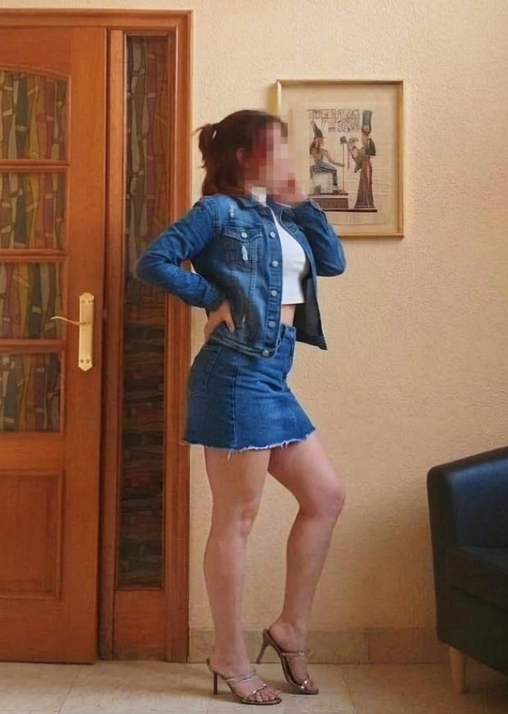 Chica busca chico en Cádiz: 