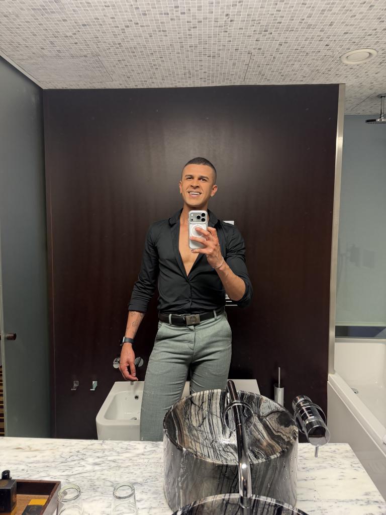 Chico busca chica en Pontevedra: 