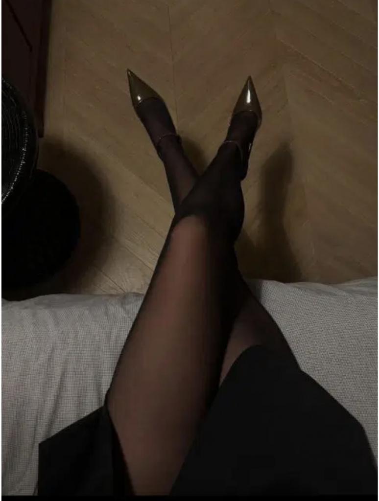 607313286: Chica busca chico en Valencia