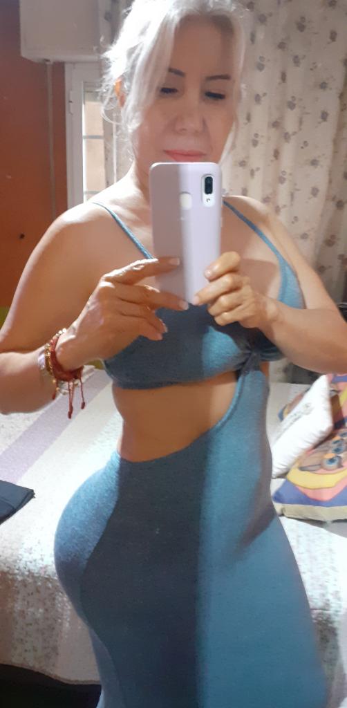 663718890: Chica busca chico en La Coruña