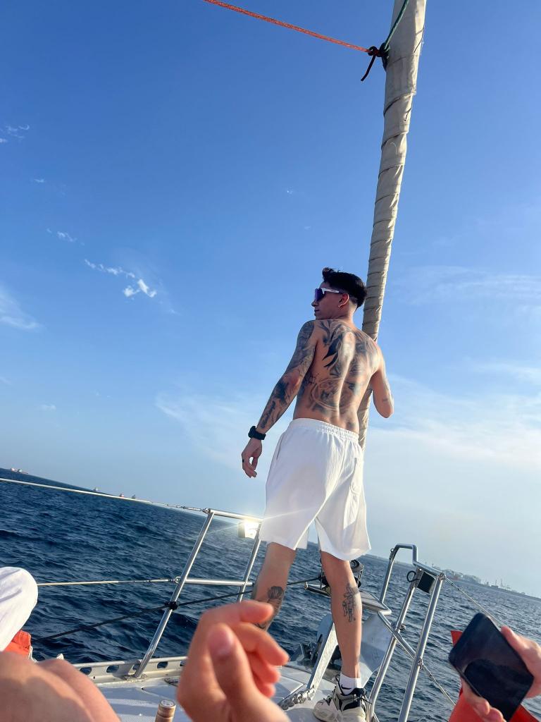 Chico busca chica en Barcelona: 