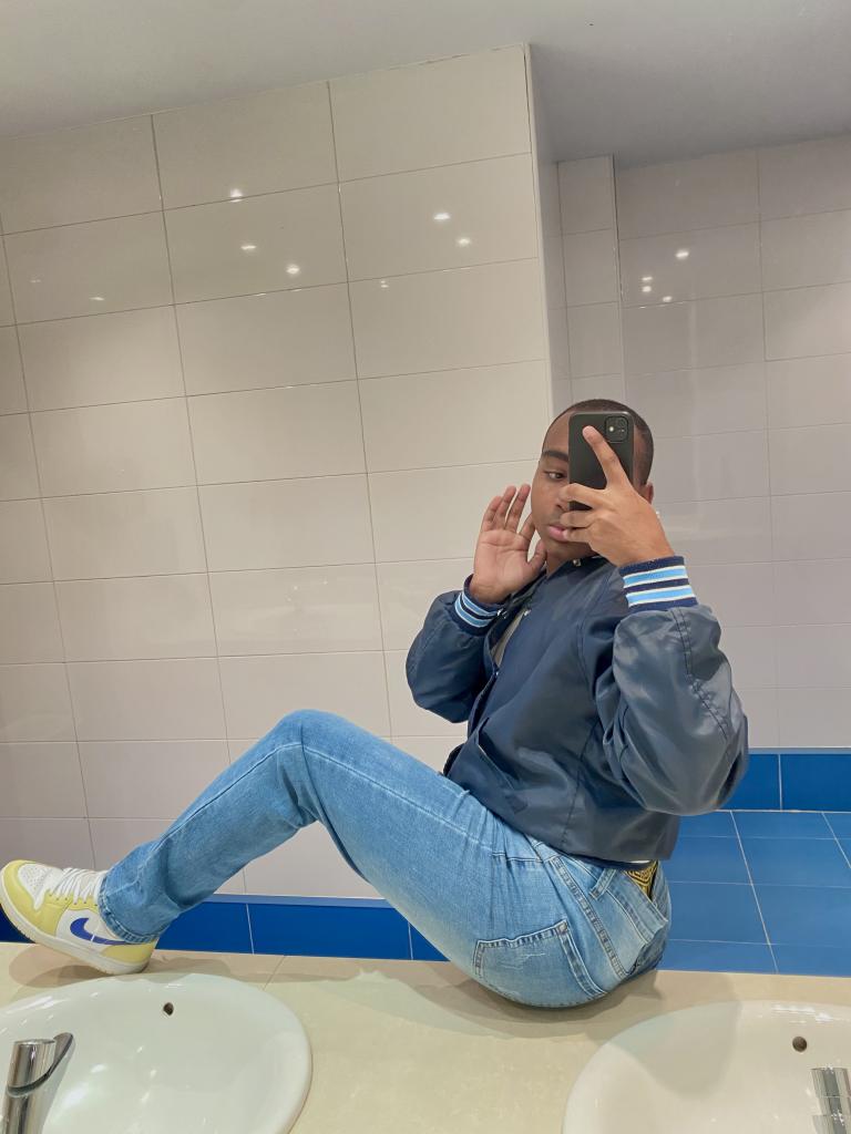 Chico busca chica en Valencia: 