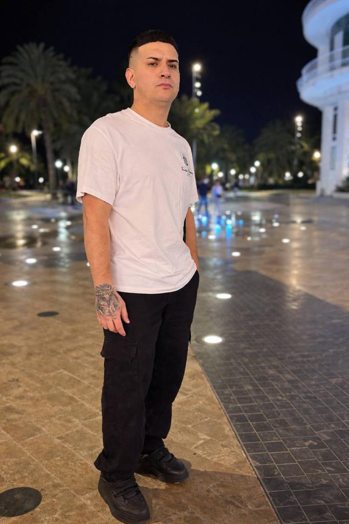 Chico busca chica en Alicante: 