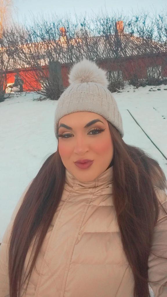 615796780: Travesti en Barcelona