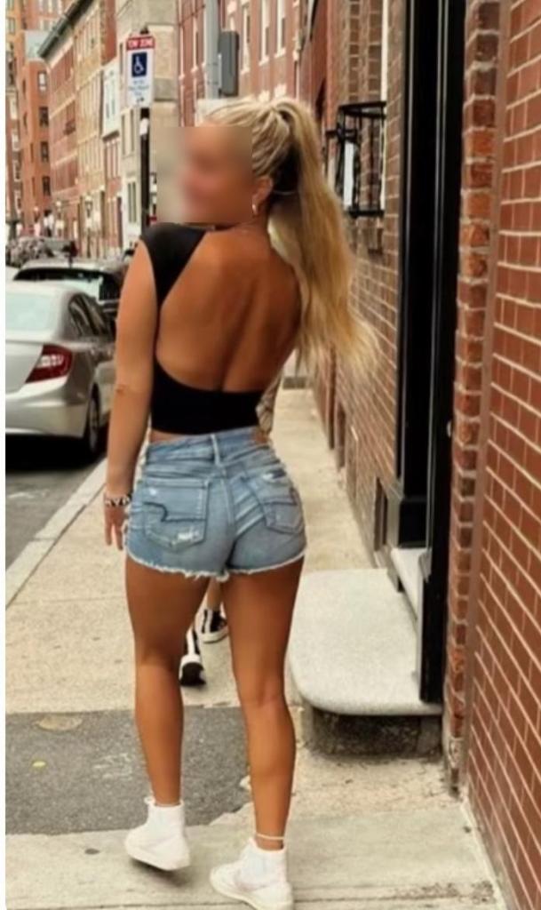 Chica busca chico en La Coruña: 