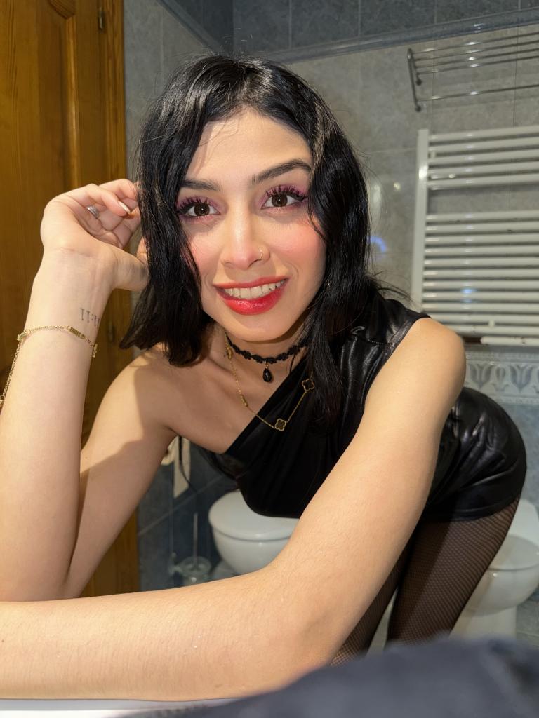 662461430: Chica busca chico en Ibiza