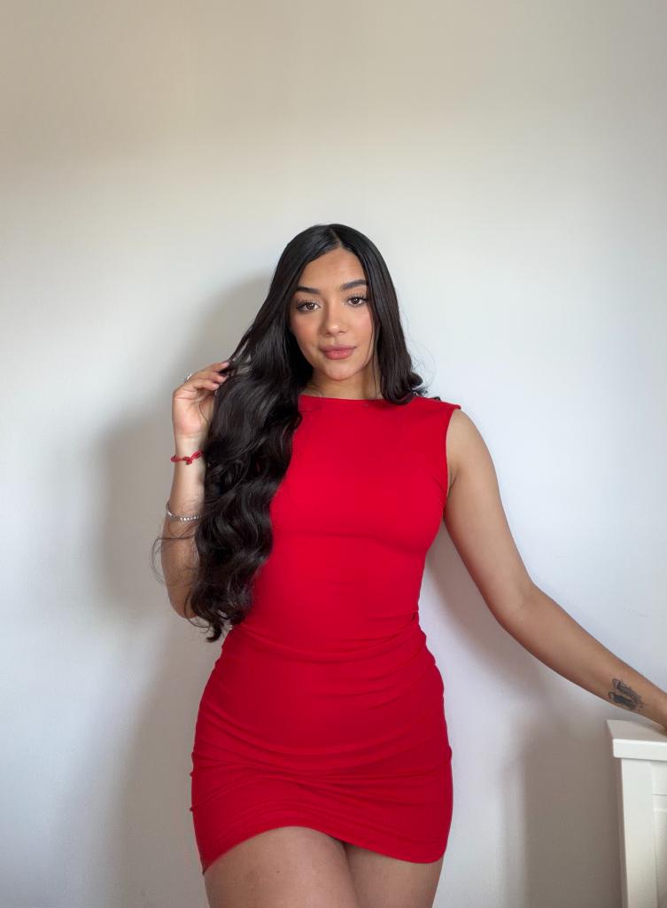 Chica busca chico en Alicante: Chica busca chico