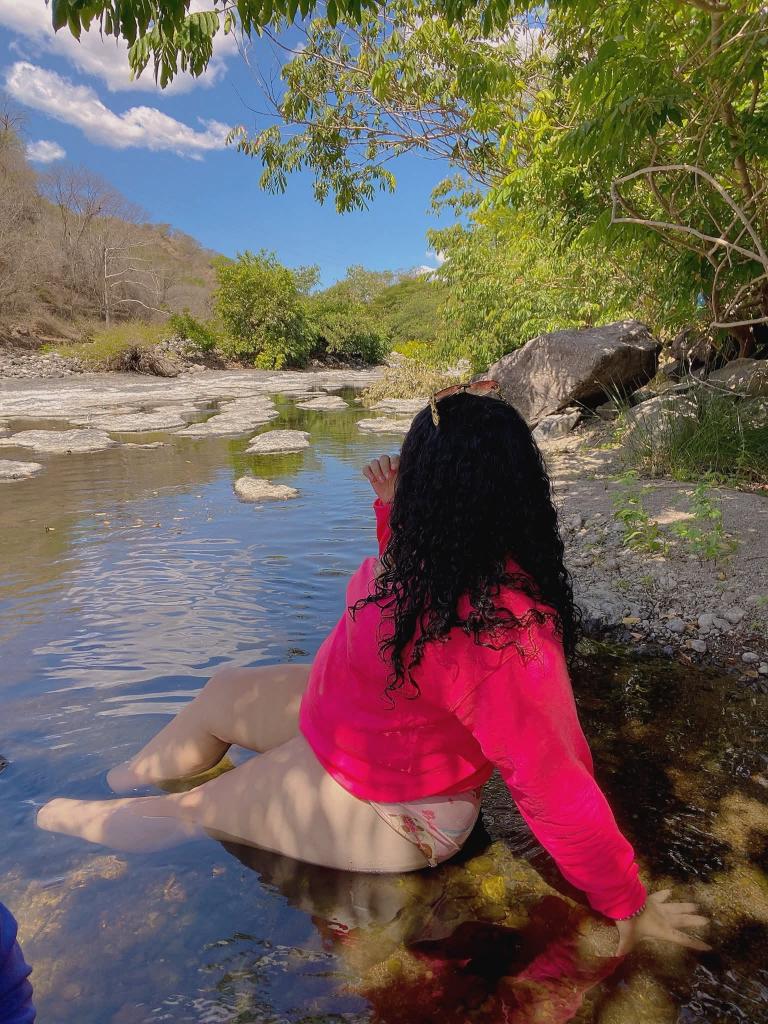 614867243: Chica busca chico en Granada