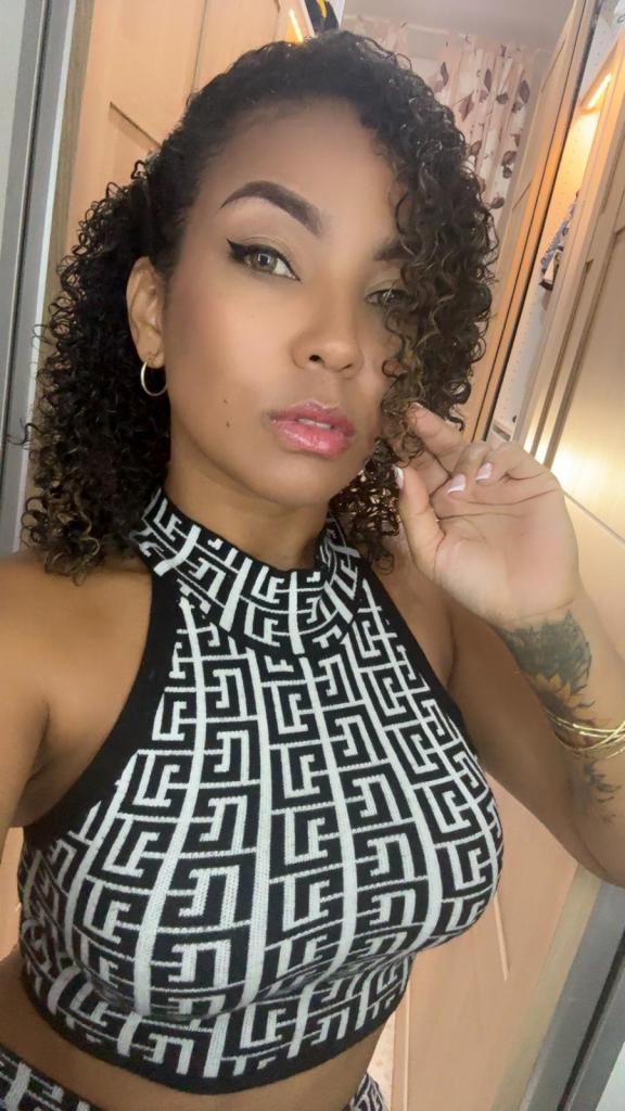 Chica busca chico en Melilla: 