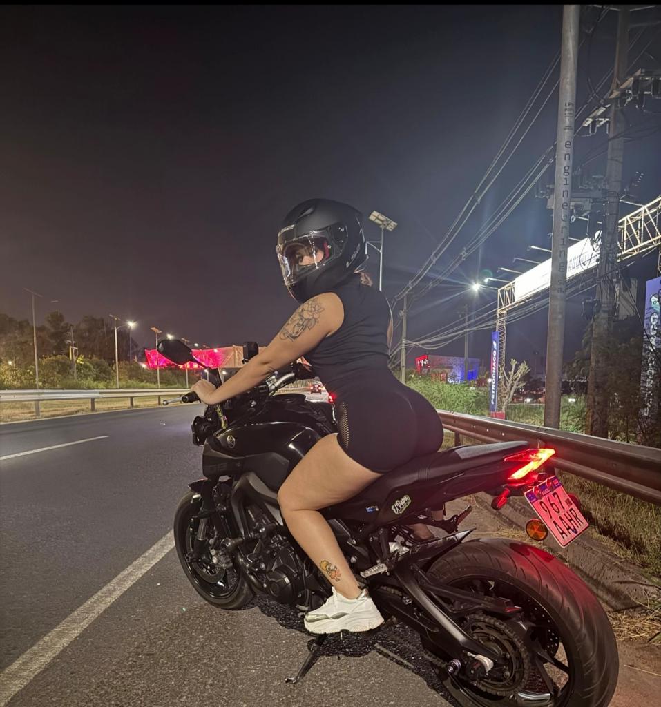 672841596: Chica busca chico en La Coruña