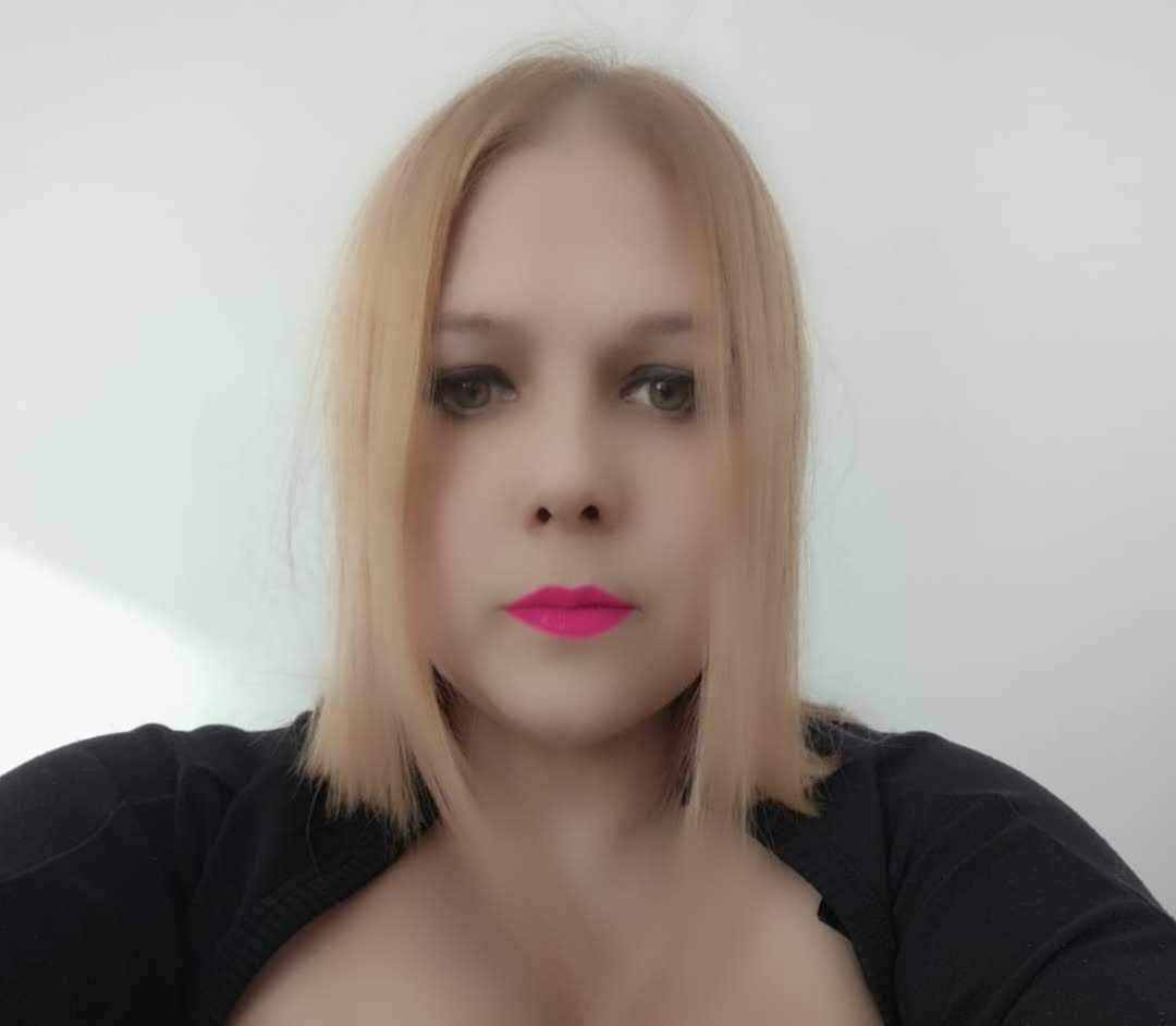 607311899: Chica busca chico en Madrid