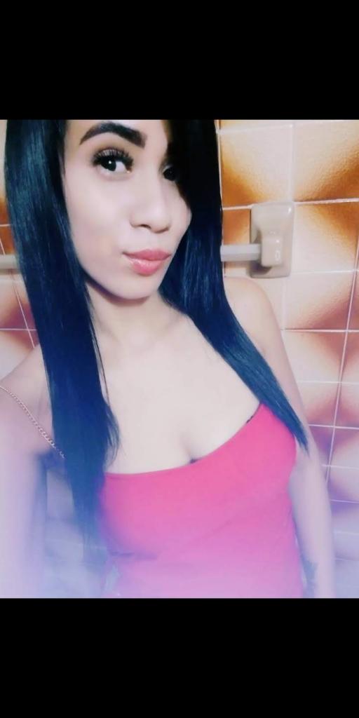 Chica busca chico en Almería: 