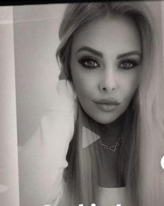 643541030: Chica busca chico en La Coruña