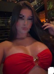 641698033: Chica busca chico en Madrid