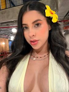 677923151: Chica busca chico en Barcelona