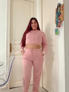 613772480: Chica busca chico en Barcelona