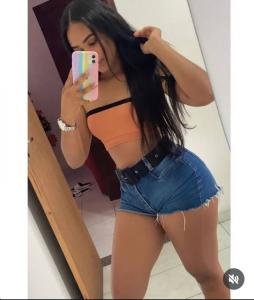 643940983: Chica busca chico en León