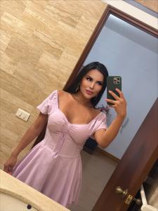 674297214: Chica busca chico en Barcelona