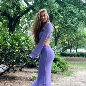 632944386: Chica busca chico en Málaga