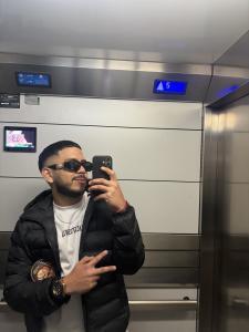 627195060: Chico busca chica en Las Palmas