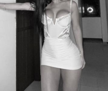 666370559: Chica busca chico en Málaga