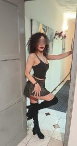 633917228: Chica busca chico en Madrid