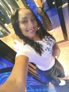 742058603: Chica busca chico en Barcelona