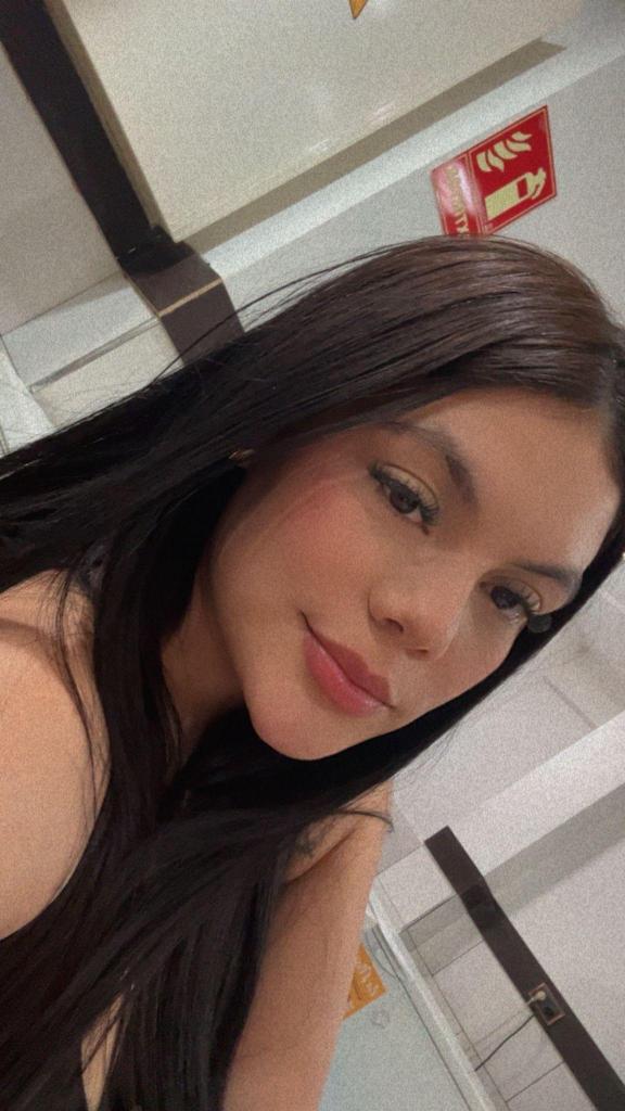 Chica busca chico en Barcelona: Chica busca chico