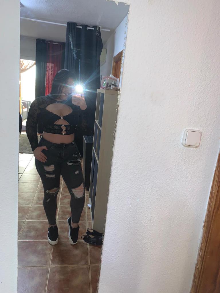 Chica busca chico en Almería: 