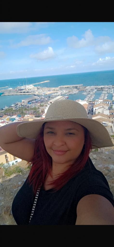 Chica busca chico en Alicante: 