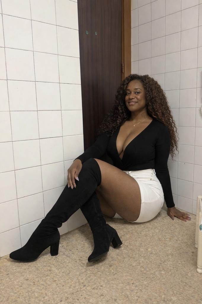 Chica busca chico en La Coruña: 