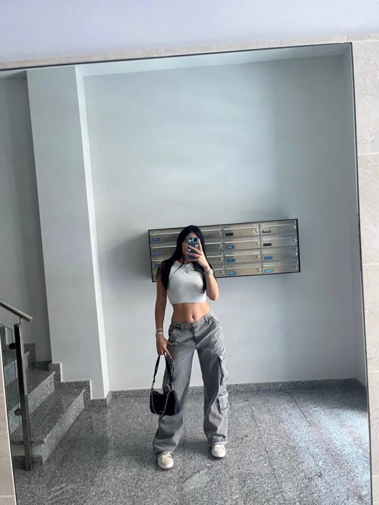 Chica busca chico en Almería: 