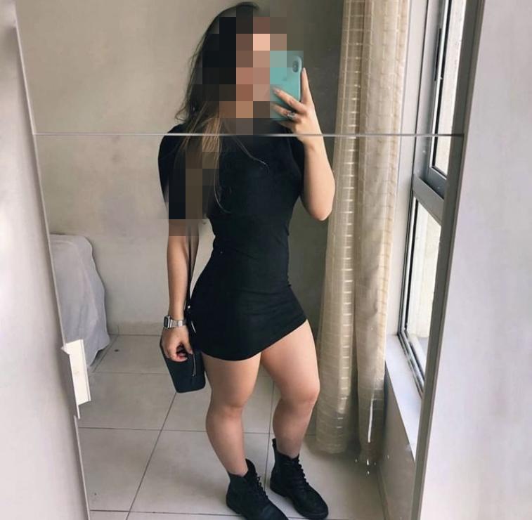 Chica busca chico en Huelva: 