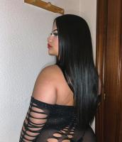 641225929: Chica busca chico en Sevilla