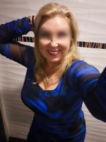 697685515: Chica busca chico en Gerona