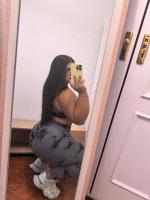 641225929: Chica busca chico en Sevilla