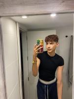 631461031: Chico busca chica en Málaga