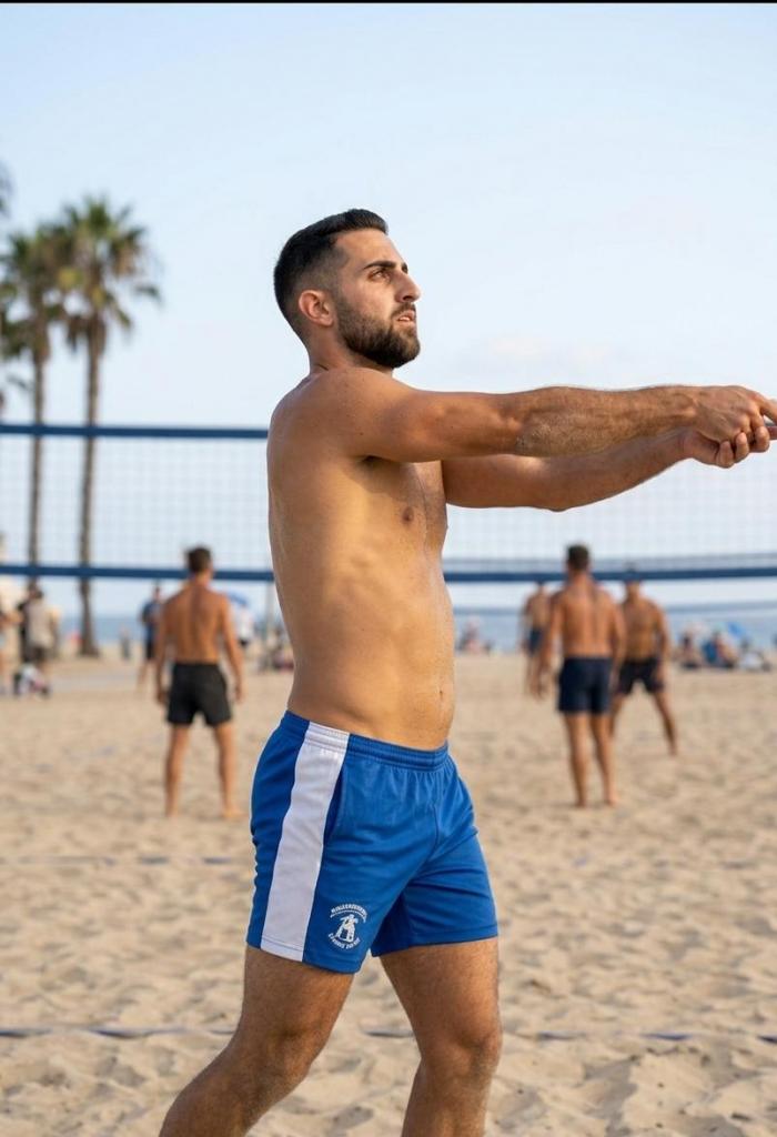 Chico busca chica en Cádiz: 