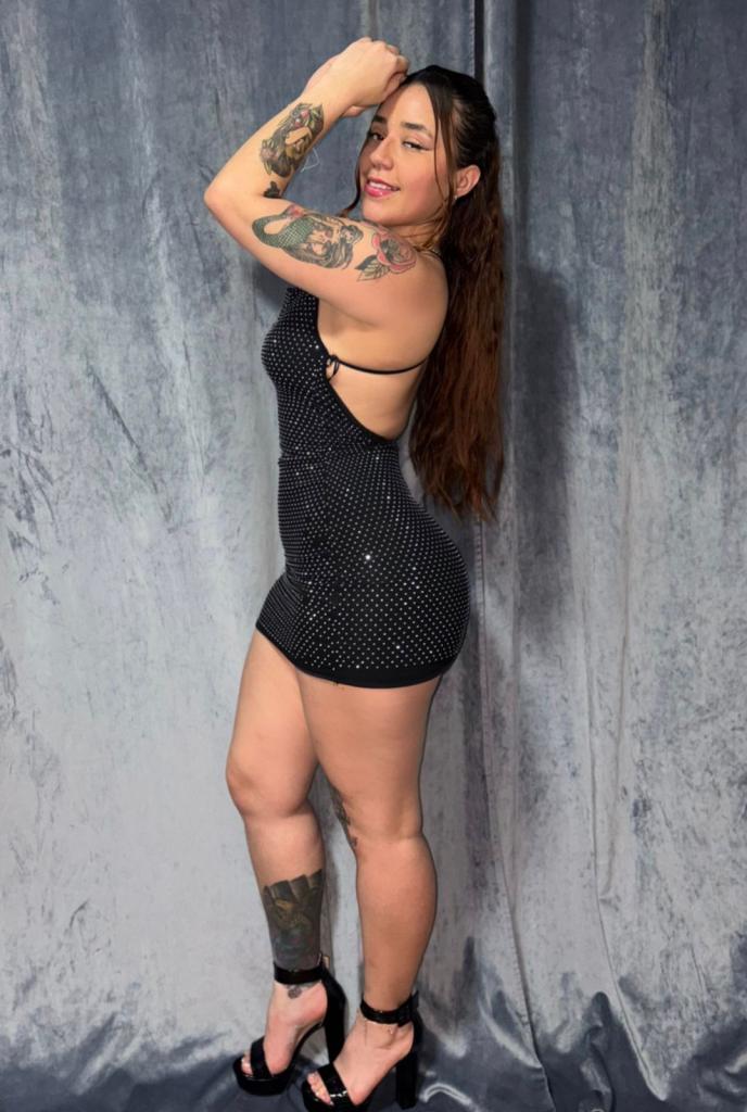 Chica busca chico en Ibiza: Chica busca chico