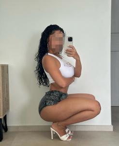 Chica busca chico en Barcelona: 