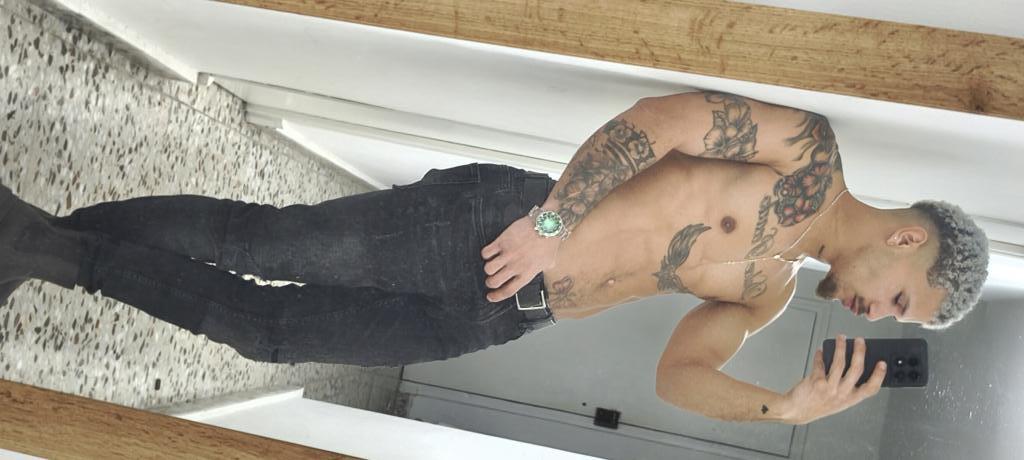 624776136: Chico busca chica en Murcia